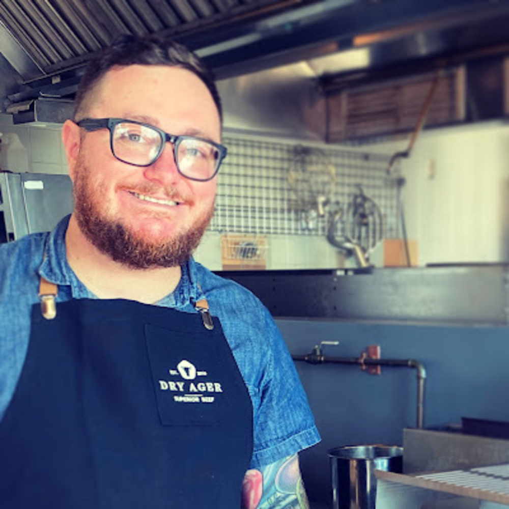 Meet your Posher, Hari